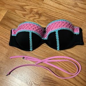 Shade and Shore bathing suit top